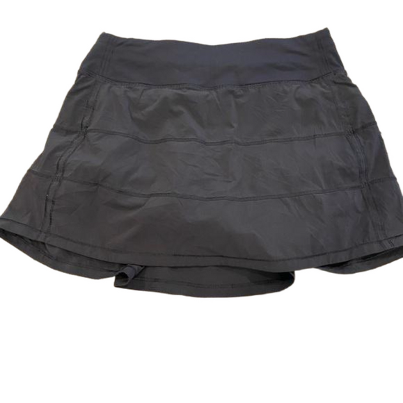 Lululemon skort size 4 - Picture 1 of 3